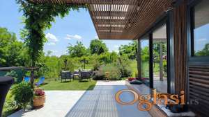 Vikendica sa bazenom na Karagači